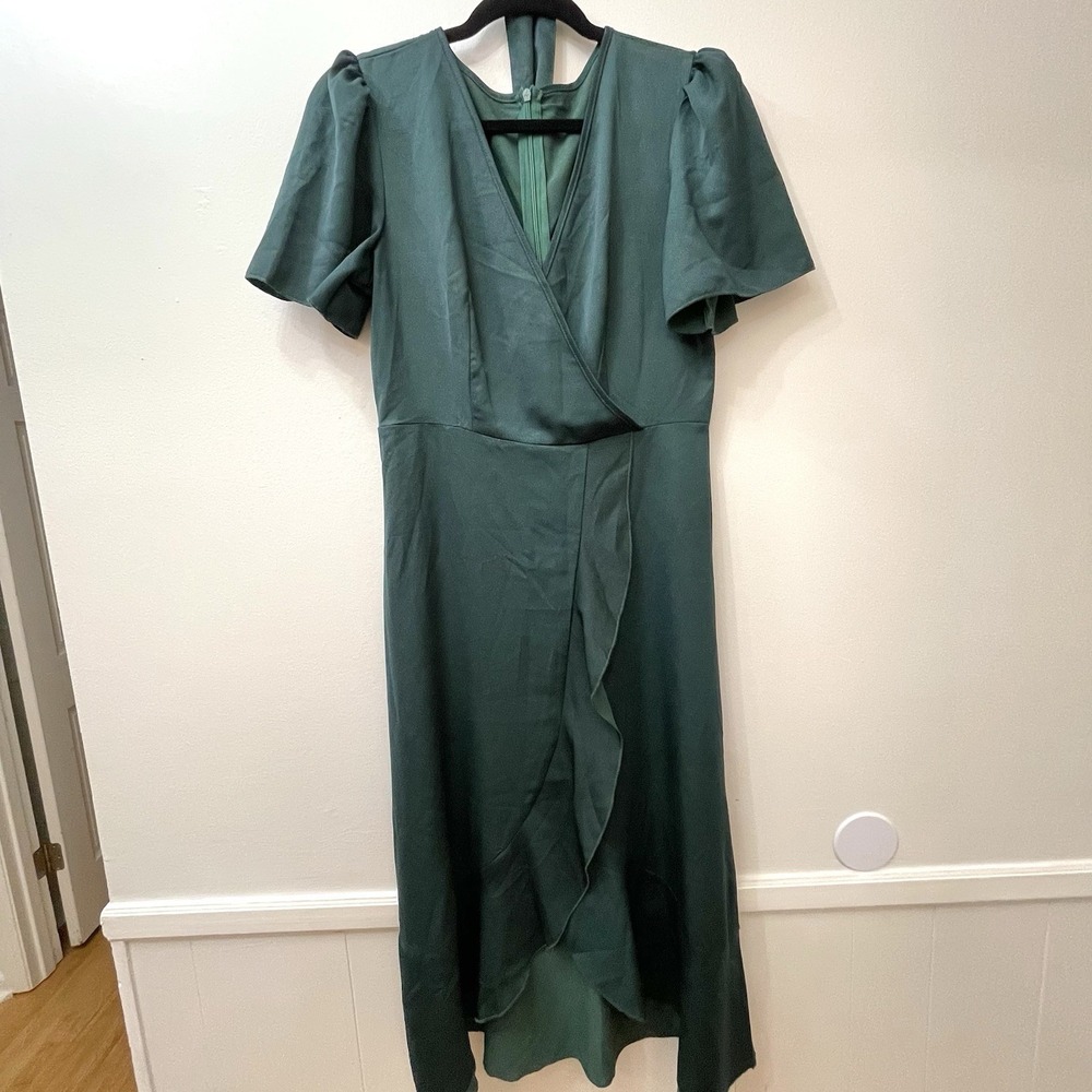 Green‎ V Neck Faux Wrap Silky Midi Dress With Belt Medium